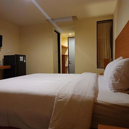 Kuta Living By Kamara Hotel Bagian luar foto