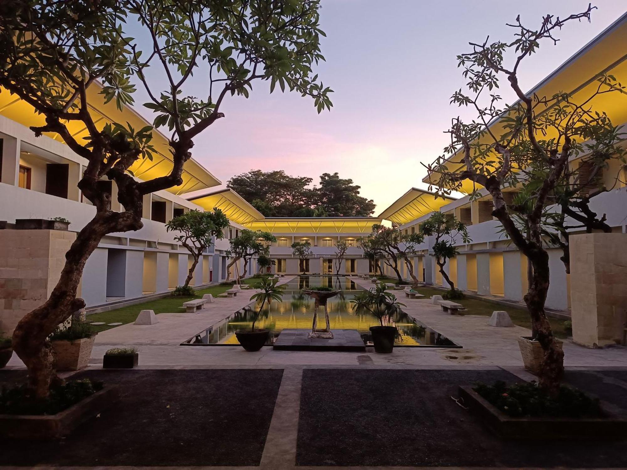 Kuta Living By Kamara Hotel Bagian luar foto