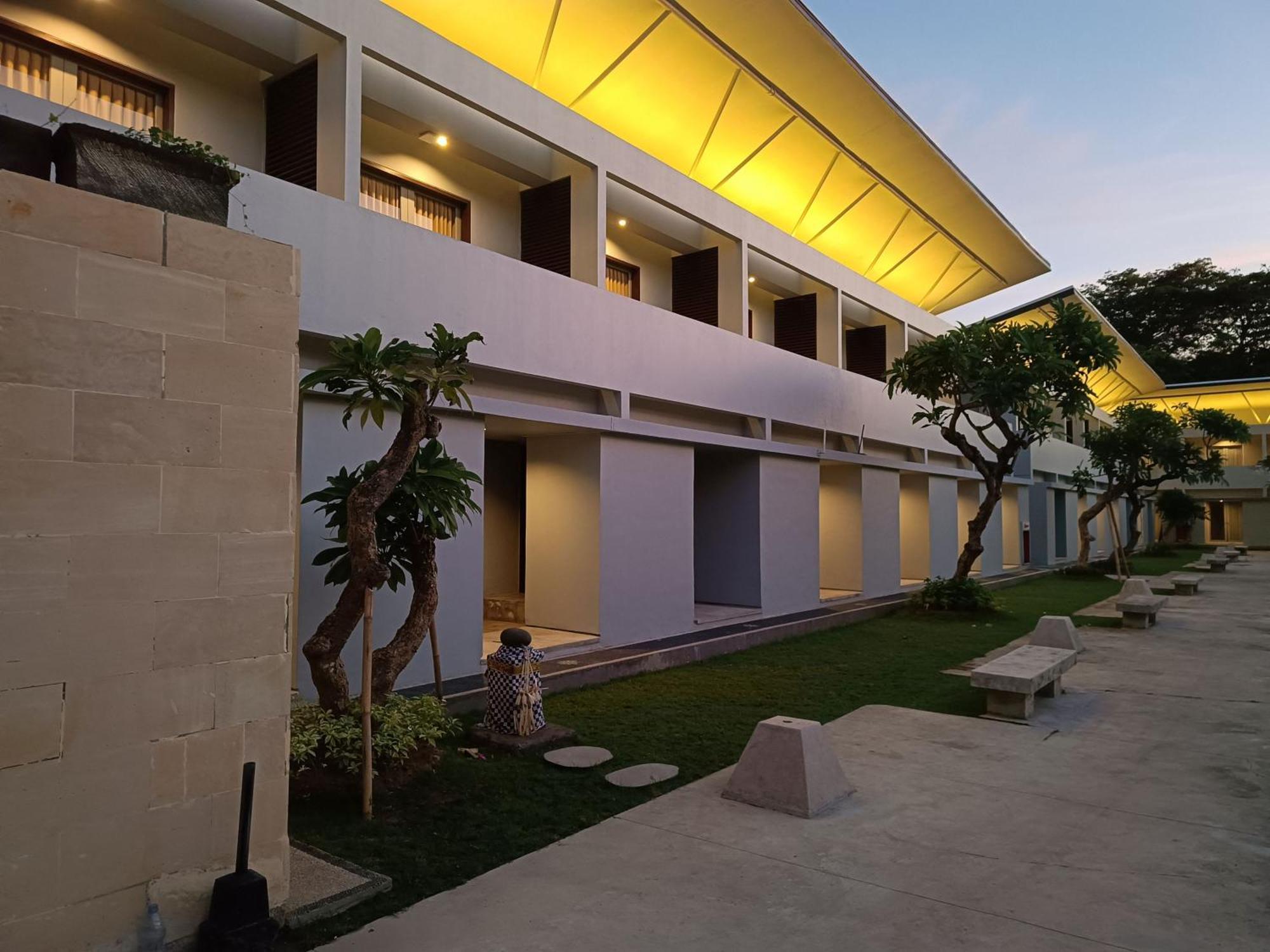 Kuta Living By Kamara Hotel Bagian luar foto